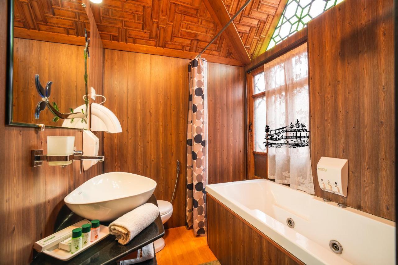 New Jacquline Heritage Houseboats Σριναγκάρ Εξωτερικό φωτογραφία