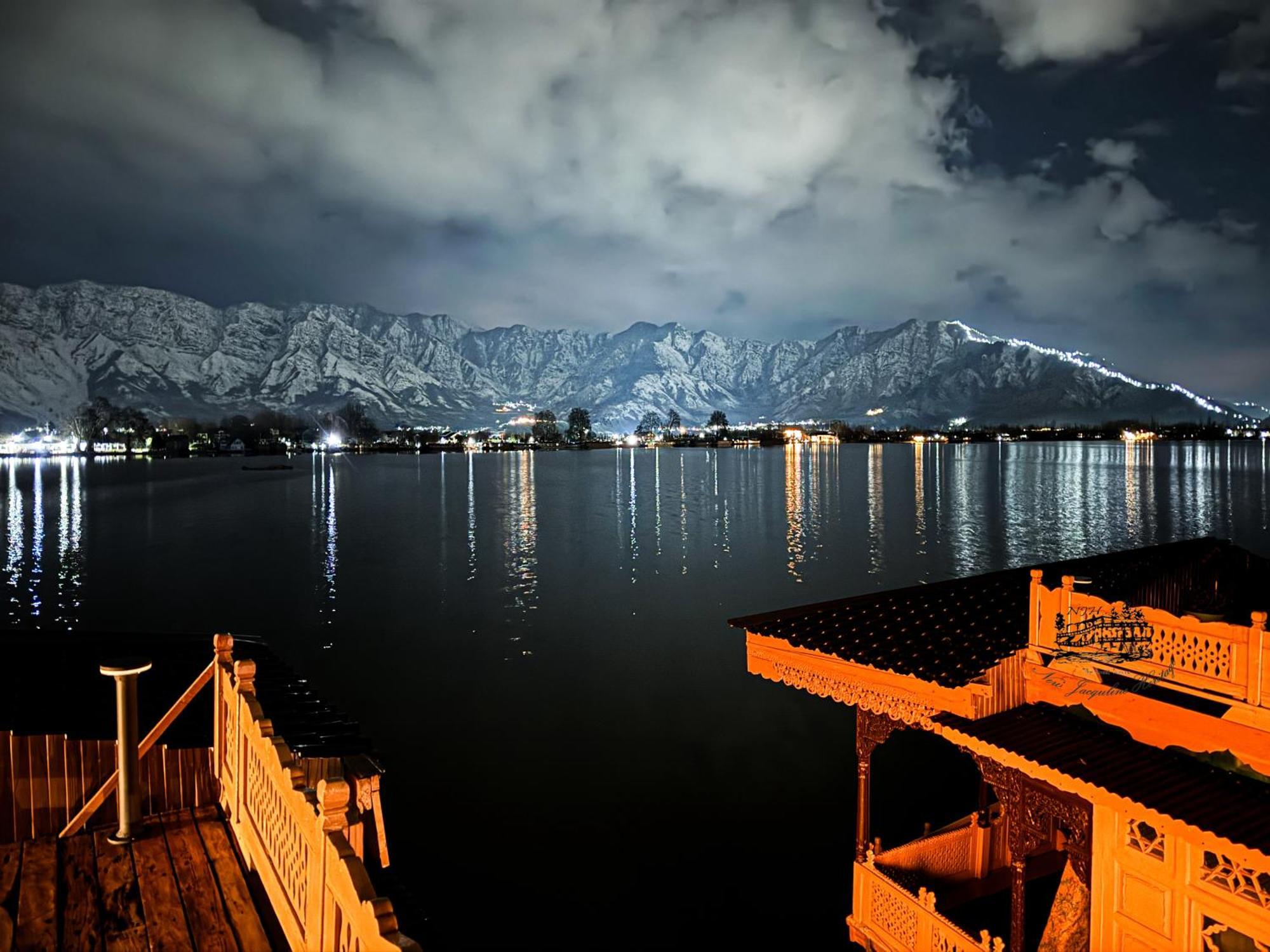 New Jacquline Heritage Houseboats Σριναγκάρ Εξωτερικό φωτογραφία