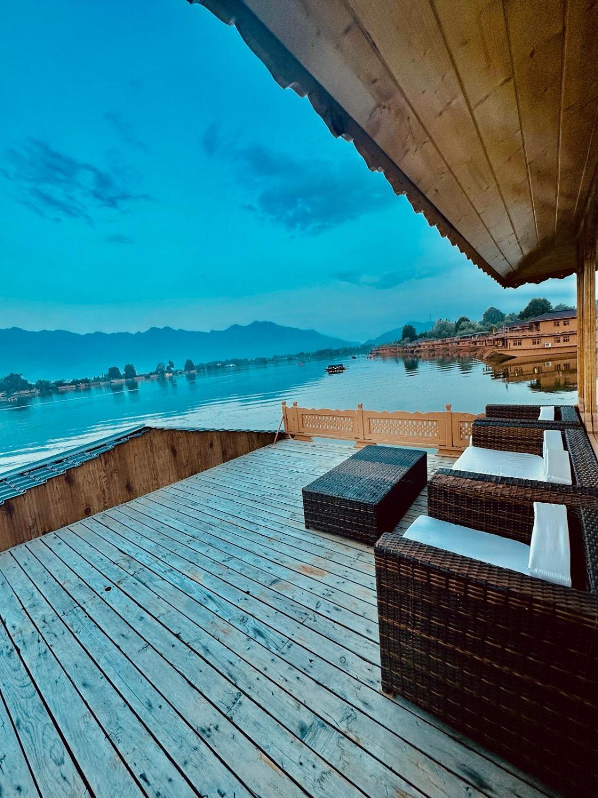New Jacquline Heritage Houseboats Σριναγκάρ Εξωτερικό φωτογραφία